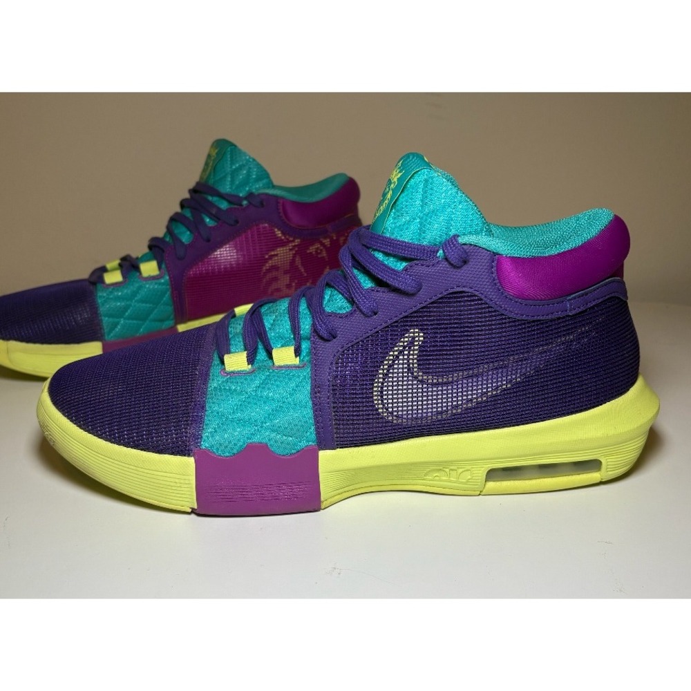 Nike LeBron Witness VIII Size 14 Field Purple Rare Colorway Mens Basketball